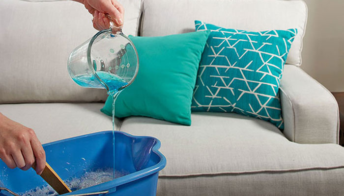 مزایا و معایت و روش های نگهداری از مبلمان مخمل-هِرنومبل